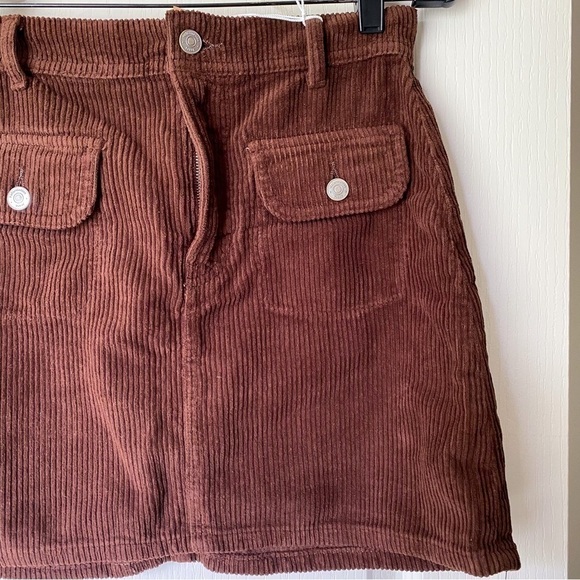 Reformation Skirt Elia Patch Pocket Corduroy Mini High-Waisted Cafe 26 NWT - Picture 3 of 7
